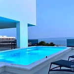 Вилла Modern Ina With Heated Pool & Sea View In Макарска