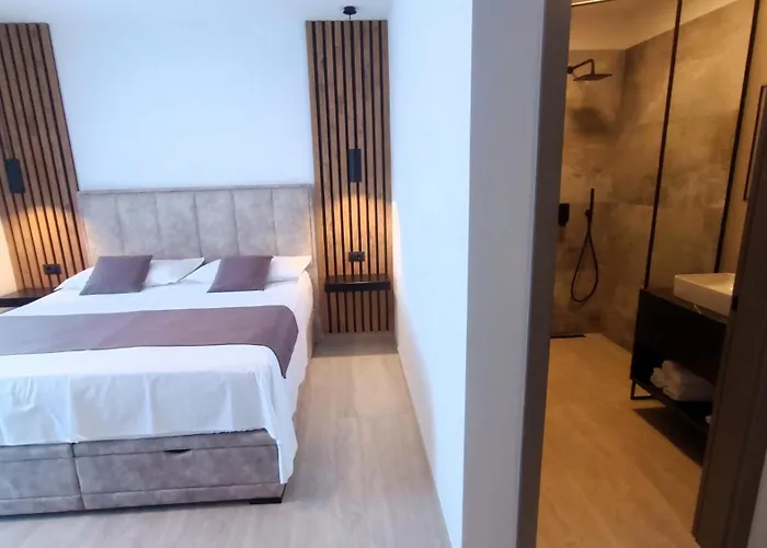 Villa Modern Ina With Heated Pool & Sea View In