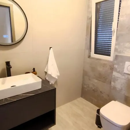 Modern Ina With Heated Pool & Sea View In Willa *