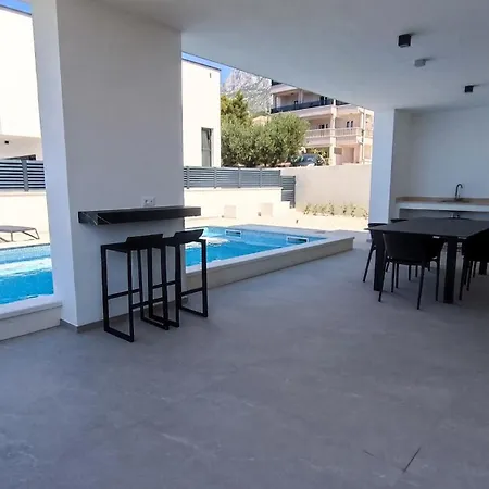 Willa Modern Ina With Heated Pool & Sea View In *