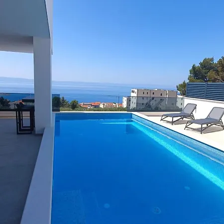 Modern Ina With Heated Pool & Sea View In * Makarska