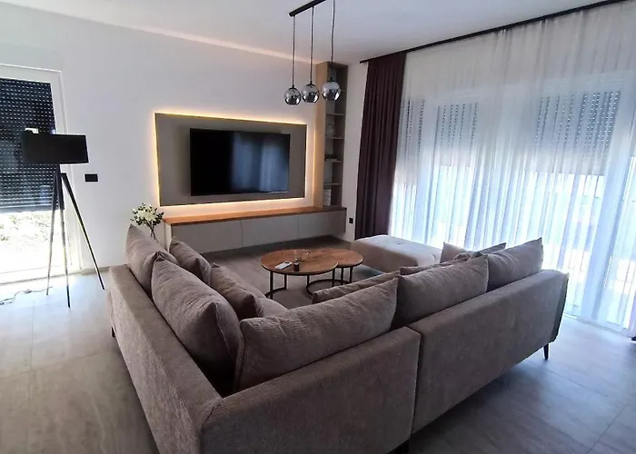 וילה Modern Ina With Heated Pool & Sea View In מאקרסקה