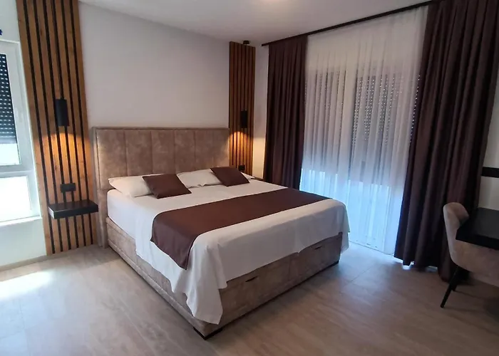 Modern Ina With Heated Pool & Sea View In וילה *