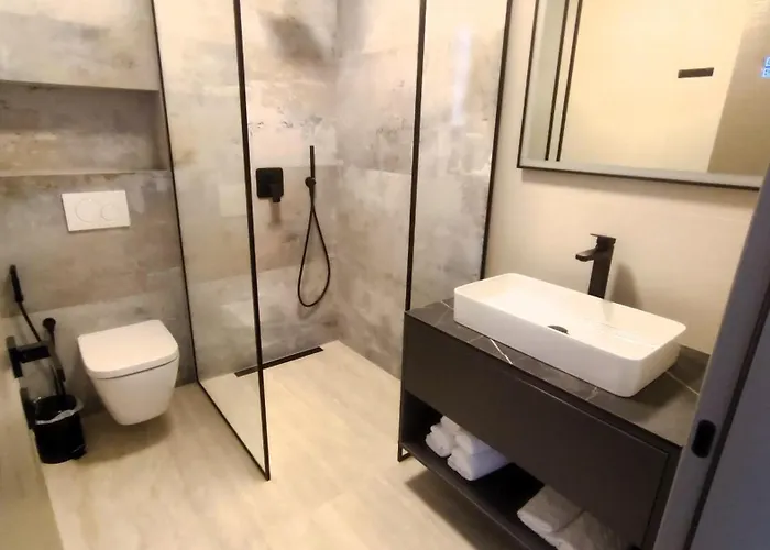 וילה Modern Ina With Heated Pool & Sea View In מאקרסקה