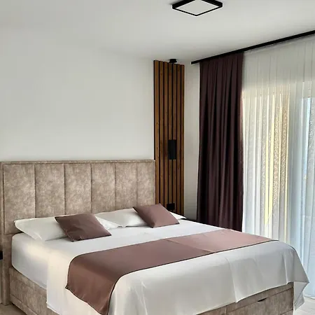 Modern Ina With Heated Pool & Sea View In Villa